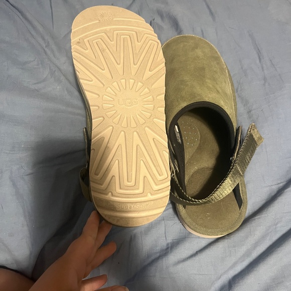 Men’s Ugg slippers Size 10 Olive Green - Picture 2 of 5